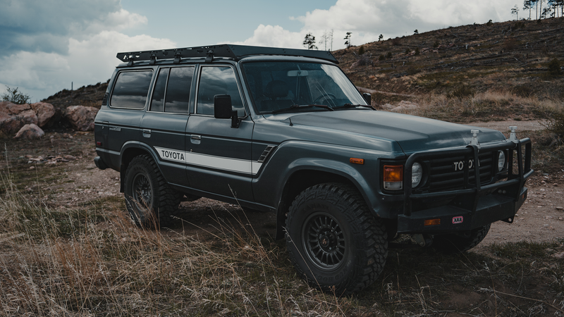Load image into Gallery viewer, The Mineral (1980-1990 60 Series Land Cruiser Roof Rack)
