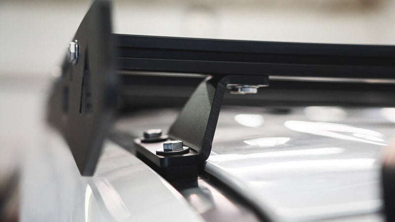 Load image into Gallery viewer, The Oxford (1998-2007 Toyota LC100 / LexusLX470 Roof Rack)
