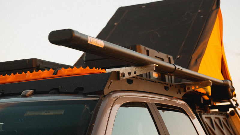 Load image into Gallery viewer, Fly Rod Holder on Roofrack, mounts, aluminum, Sherpa
